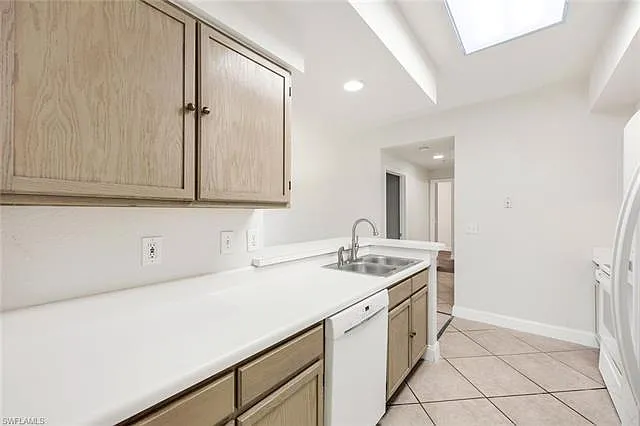 4620 Saint Croix Ln #911 — Photo 12