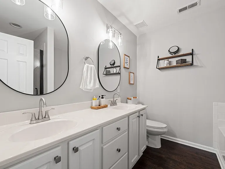 4323 Pine Springs Ct — Photo 29