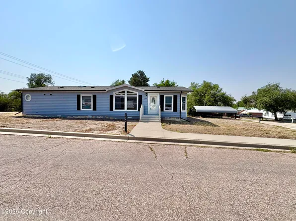 1194 Park Dr, Newcastle, WY 82701