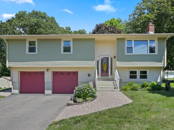 844 Long Cove Road, Ledyard, CT 06335