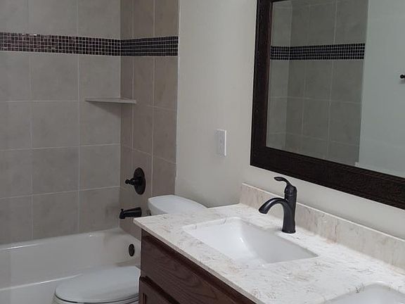 4th image of 19 Kennedy Ct #1