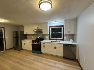 61 Henrietta St #R, Providence, RI 02904