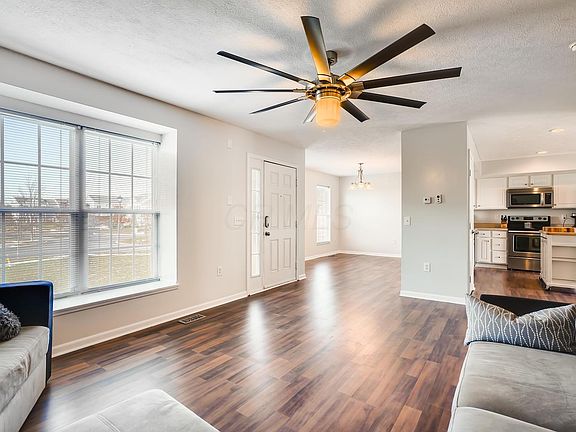 3rd image of 5610 Rainbow Falls St