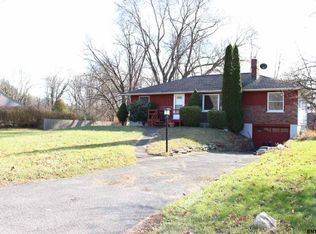 27 Asprion Rd, Glenmont, NY 12077