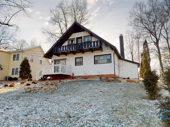 718 Beach Dr, Willard, OH 44890