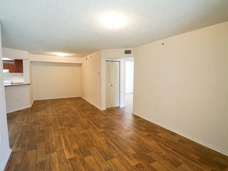 Homestead Colony Apartments — Photo 13