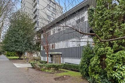 1270 Burnaby St #107 — Photo 25