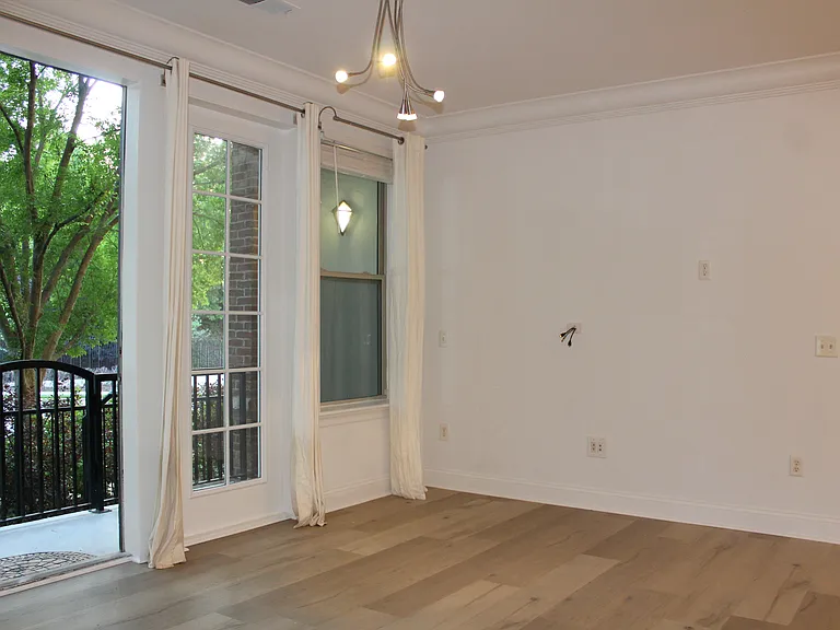 901 Abernathy Rd #2110 — Photo 72
