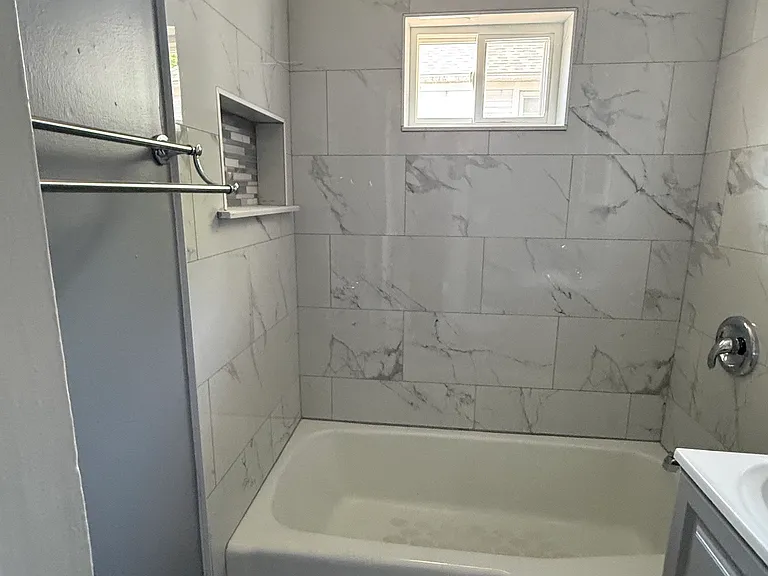 146 Greene St — Photo 6