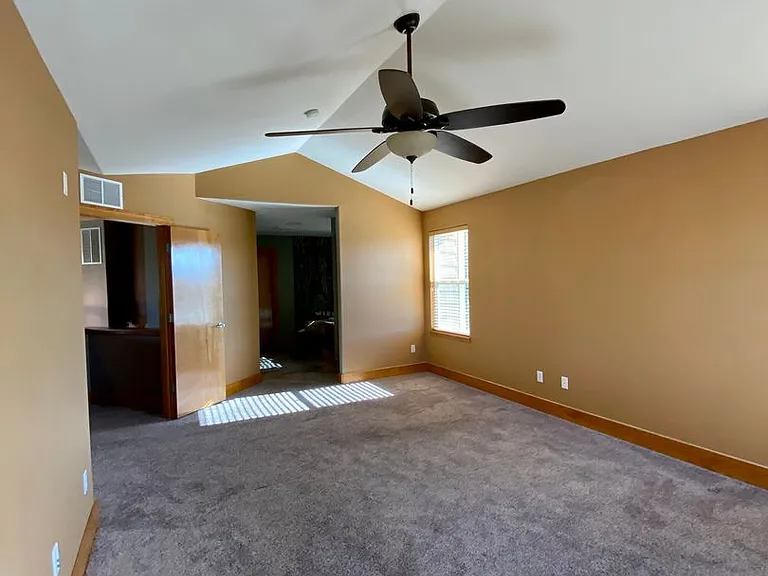 4549 Desert Varnish Dr — Photo 16