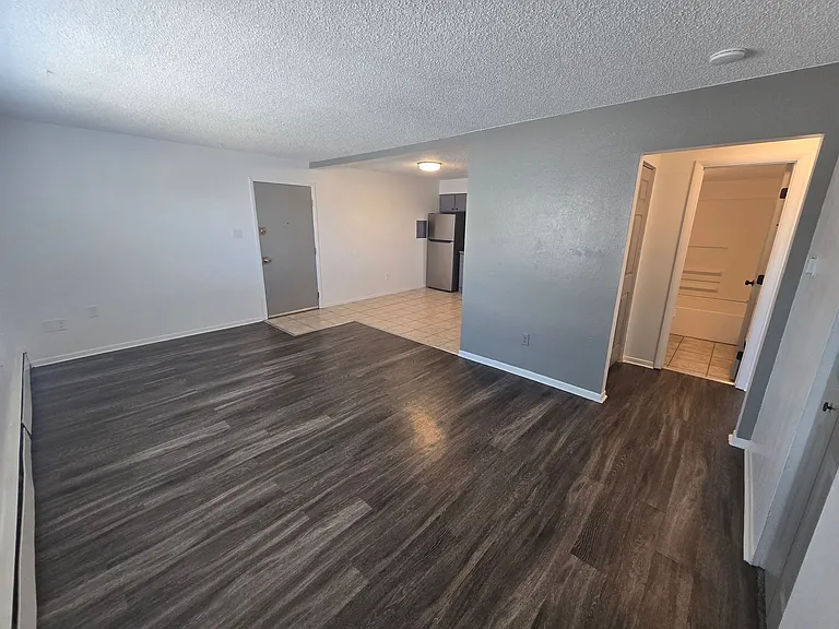 1936 Vinewood Ln — Photo 7