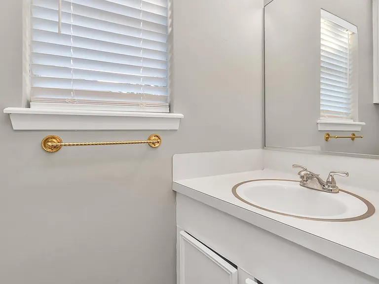 12526 Hazelwood Ln — Photo 27
