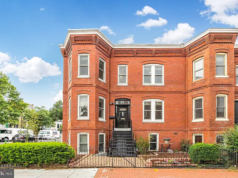 817 T St NW #B — Photo 15