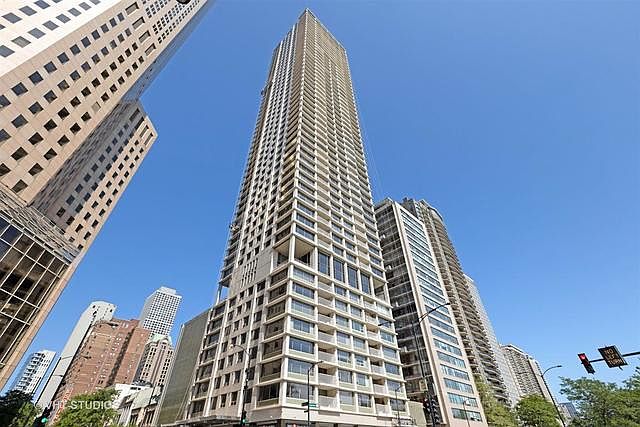 1st image of 1000 N Lake Shore Plz APT 48B
