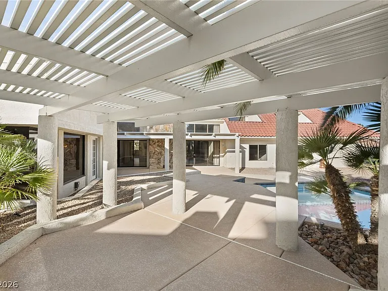 13 Dovetail Cir — Photo 17