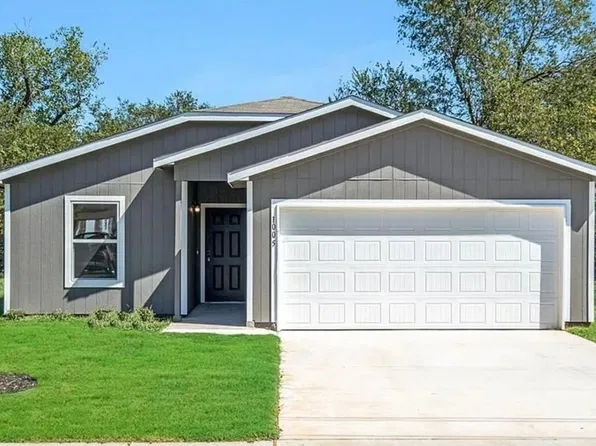 1005 Dawson St, Waco, TX 76704