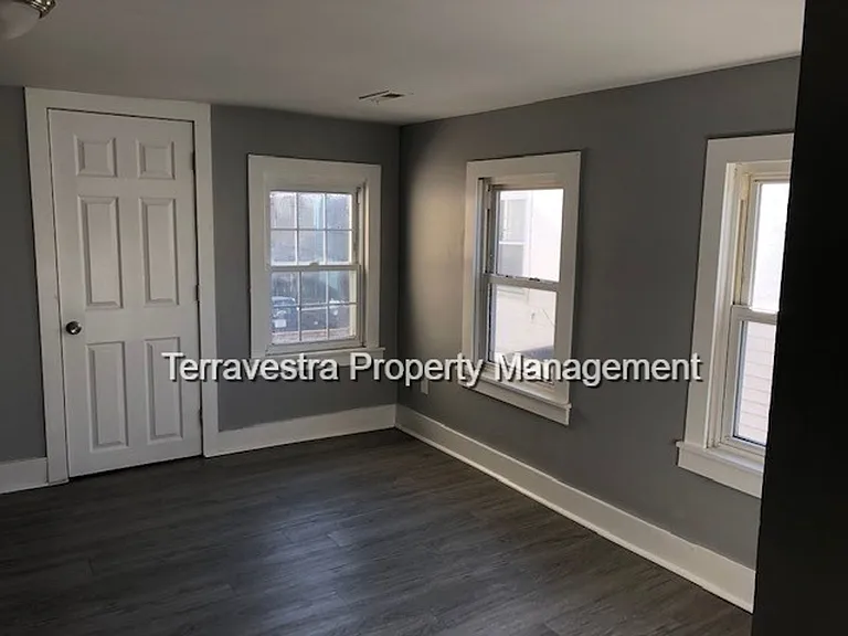 208-210 E Oak St, Millville, NJ 08332 — Photo 7