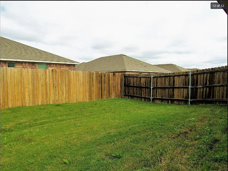 608 Karey Dr #B — Photo 11