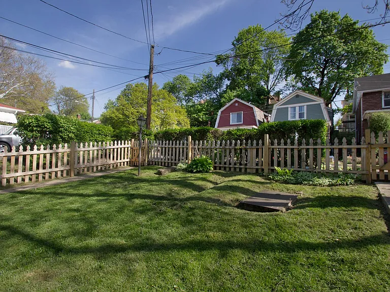 413 Lamar Ave — Photo 11