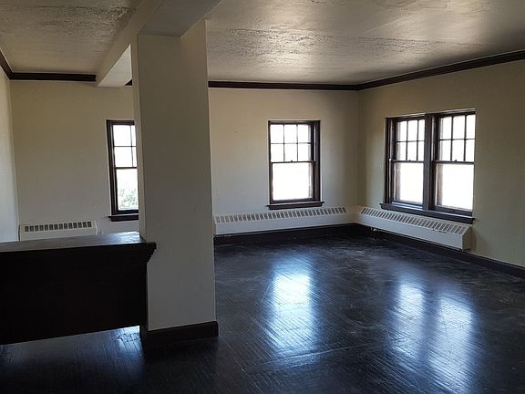4th image of 605 N Main St APT 7