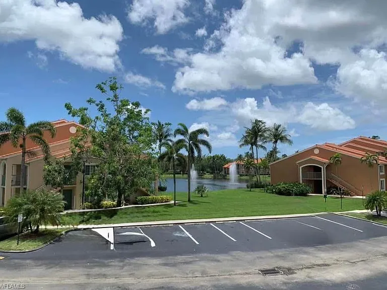 1240 Wildwood Lakes Blvd #303 — Photo 10
