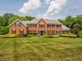 2 Middlesworth Farm Rd, Long Valley, NJ 07853
