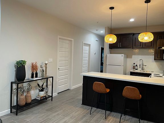 5th image of 3020 S K Center St #1