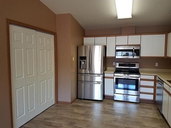 3rd image of 4611 1st Ave SW #11