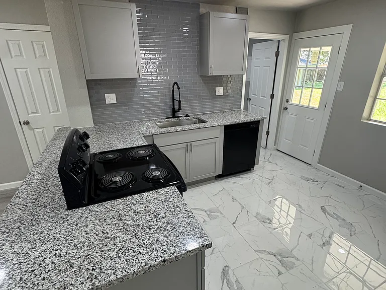 514 N Ash Ave #518 — Photo 10