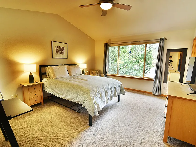 172 Robin Dr — Photo 8