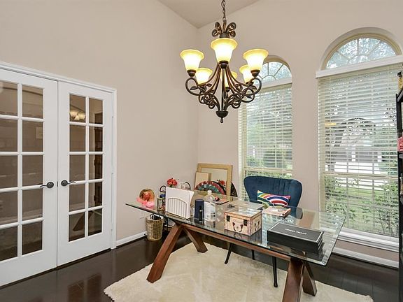 5th image of 17510 Woodfalls Ln