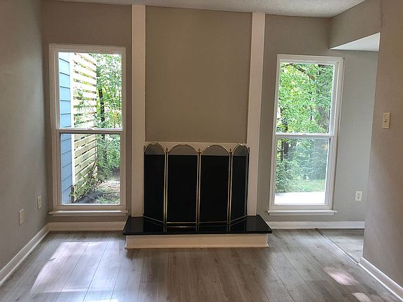 fireplace in kitchen/family 