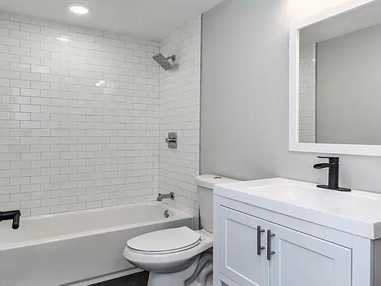2200 N Bouvier St #2 — Photo 27