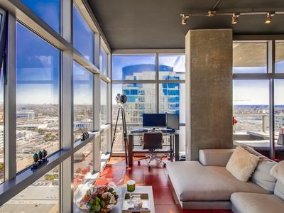800 The Mark Ln UNIT 2104, San Diego, CA, 92101