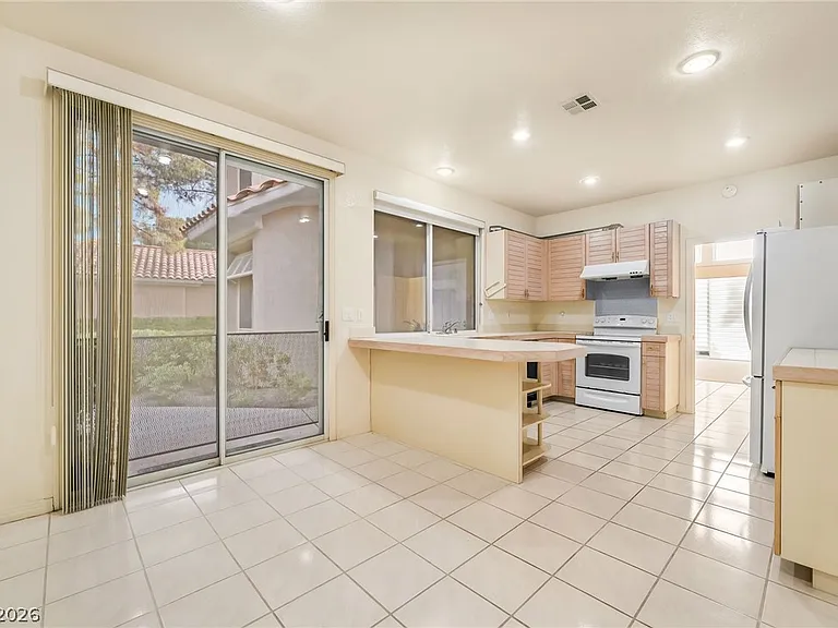 4970 Mount Pleasant Ln — Photo 11