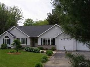 975 Union St, Platteville, WI 53818