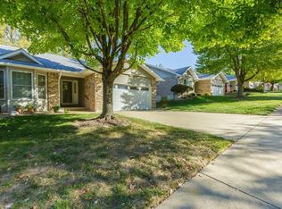 3048 Oakmont Ct #8A, Saint Charles, MO 63301