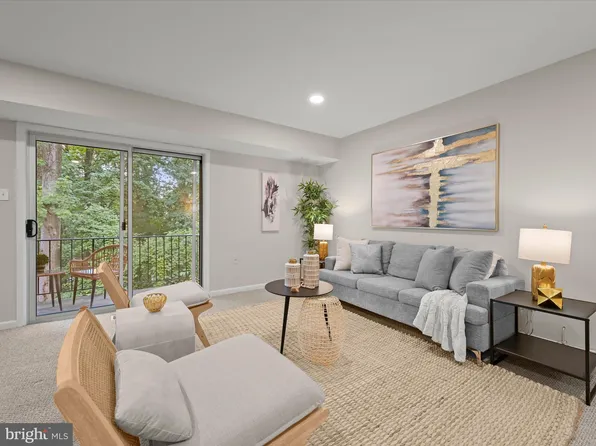 10625 Montrose Ave APT 103, Bethesda, MD 20814