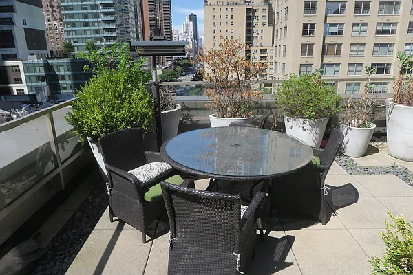 Rented by JSG Realty Corp | media 26