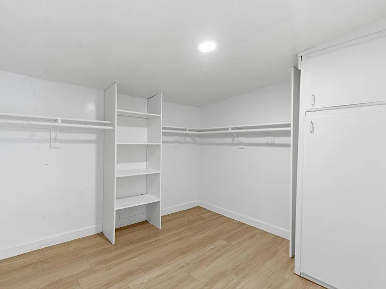 361 E Clarendon Ave — Photo 25