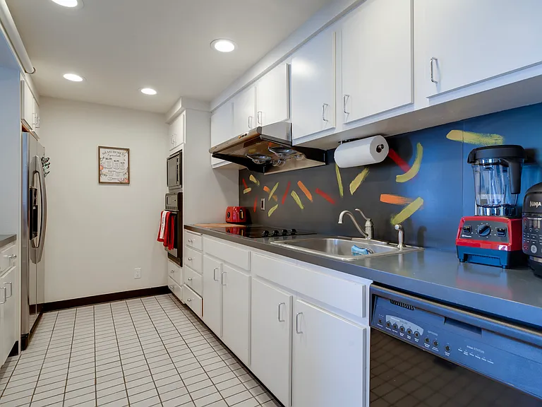 2221 SW 1st Ave #1421 — Photo 7