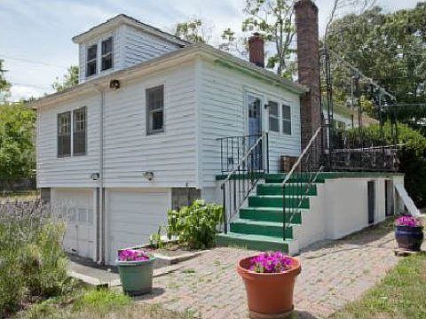 1st image of 31 Nautilus Dr