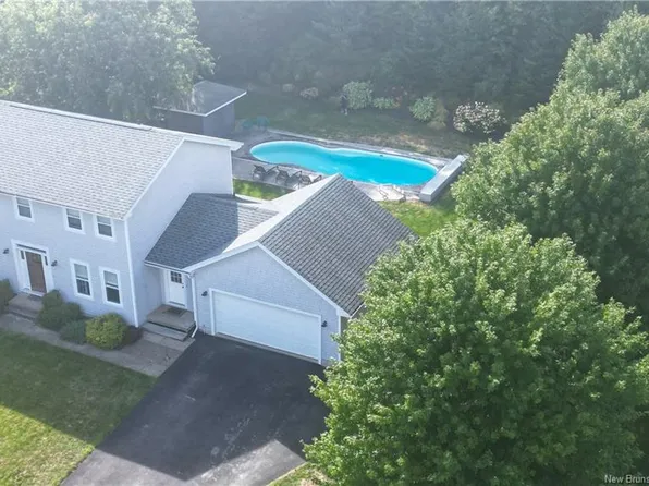 91 Queensbury Dr, Quispamsis, NB E2E 5Y7
