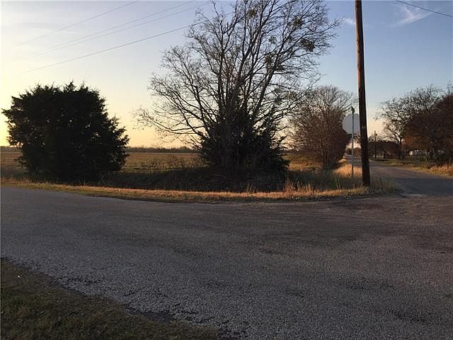 1st image of Na Crisp Road