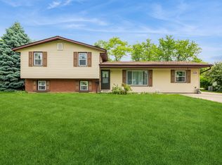 409 Thunderbird Trl, Carol Stream, IL 60188