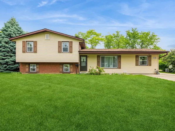 409 Thunderbird Trl, Carol Stream, IL 60188
