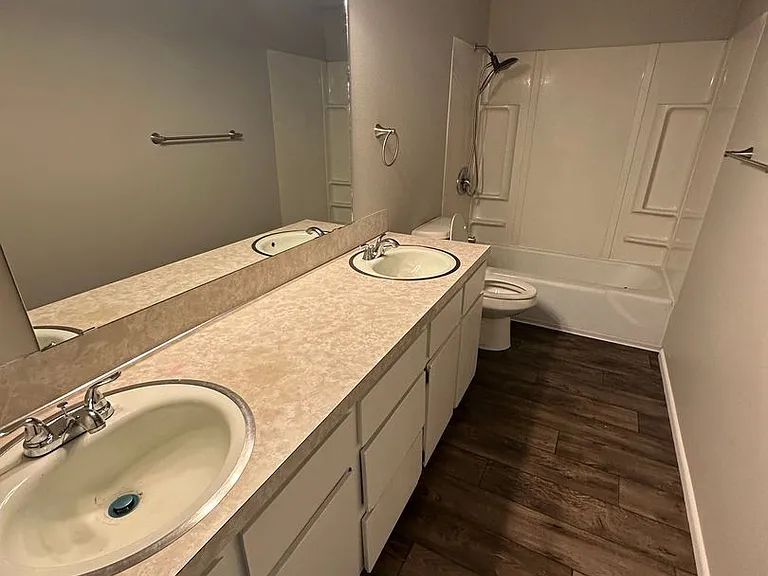 Eastridge — Photo 5