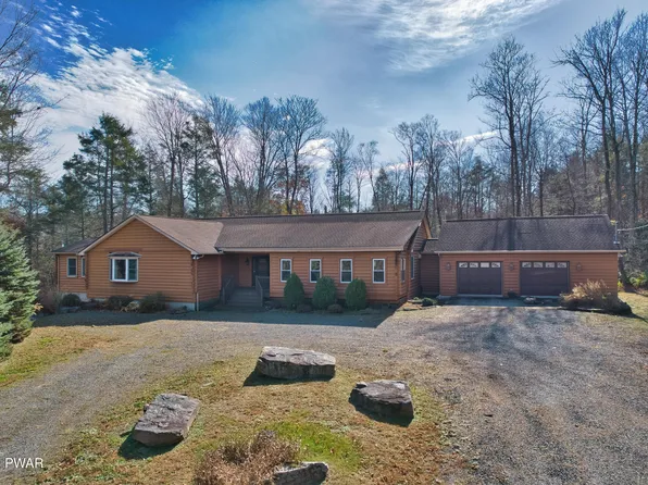 127 W Beechwood Dr, Greentown, PA 18426