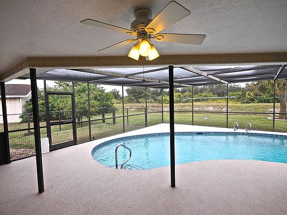 5th image of 10715 Guavatree Ct
