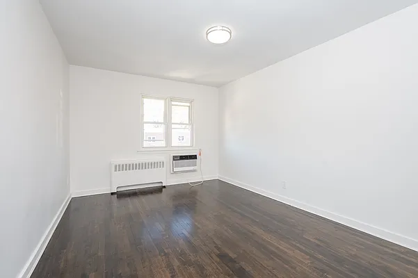 Rented by Samuel Realty Group LLC | media 24